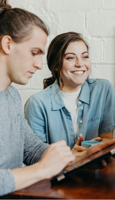 Impulsa tu carrera con nuestros cursos y diplomados